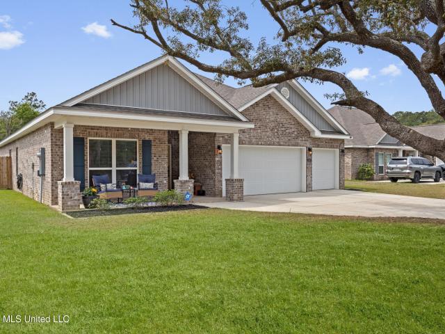 House for sale in Ocean Springs, Mississippi
