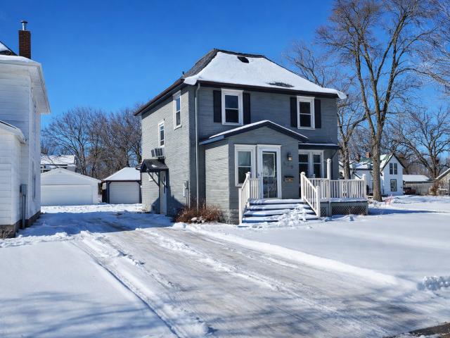 House for sale in Willmar, Minnesota