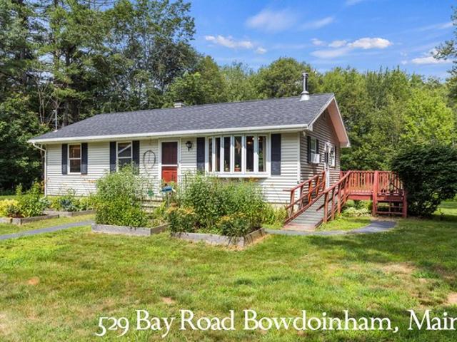 House for sale in Bowdoinham, Maine