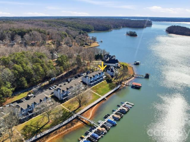 Townhouse for sale in State Road, North Carolina