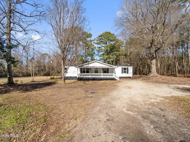House for sale in Hubert, North Carolina