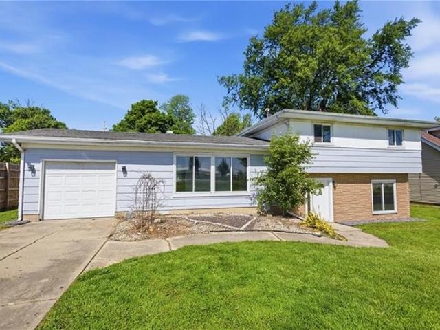 House for sale in Saint Elmo, Illinois
