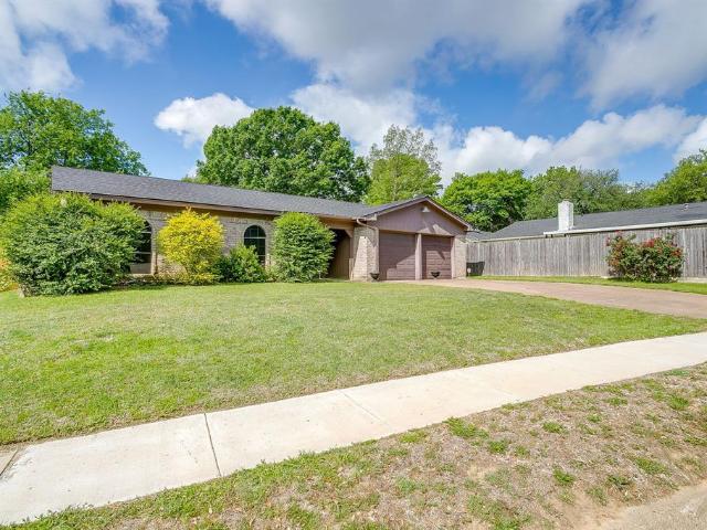 House for sale in Johnson, Texas