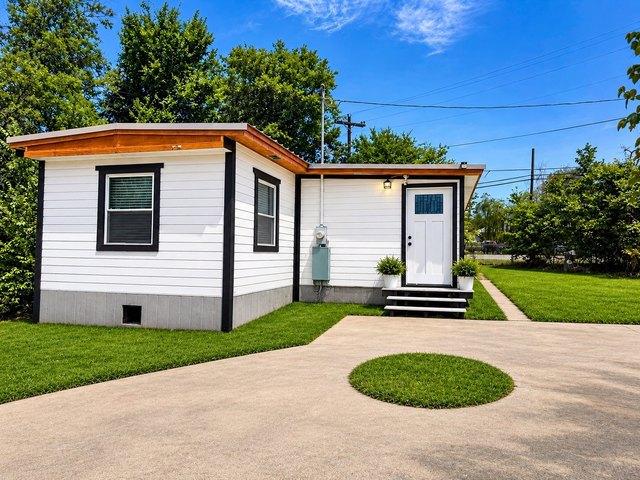 House for sale in Whitney, Texas