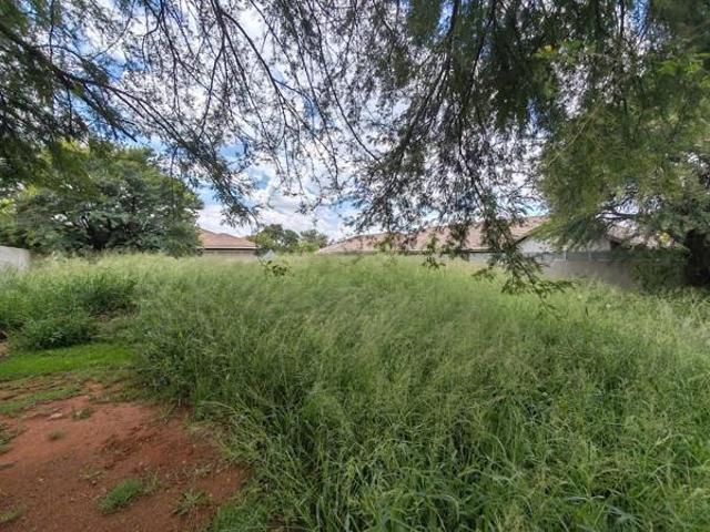 Land for sale in Dr Kenneth Kaunda, North West