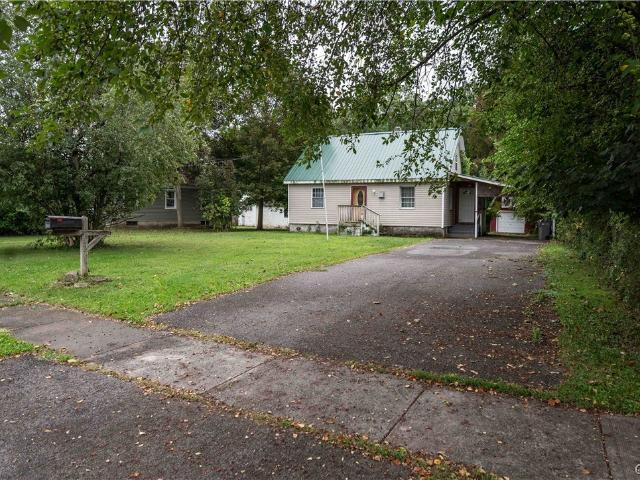 House for sale in Oneida, New York