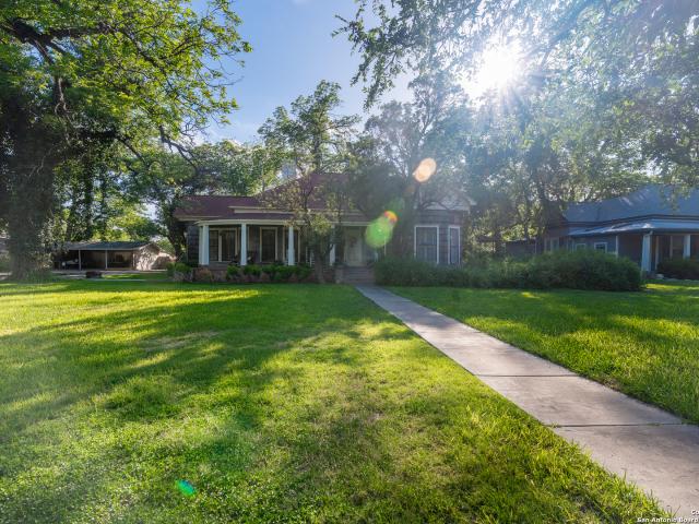 House for sale in Uvalde, Texas