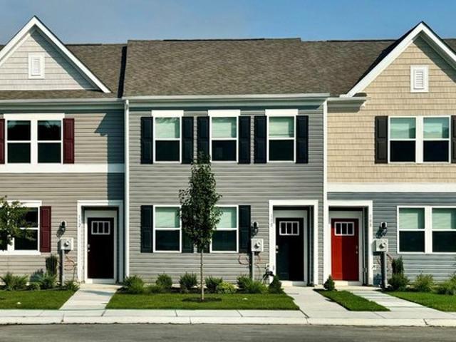 Townhouse for sale in Ellendale, Sussex County