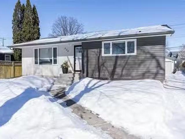 House for sale in East St. Paul, Manitoba