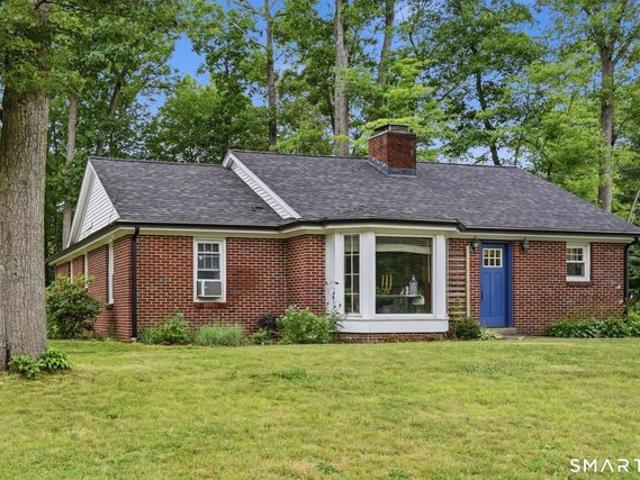 House for sale in Putnam, Connecticut