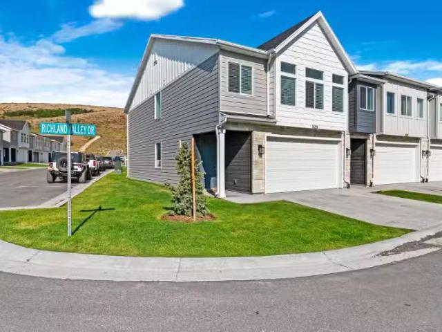 Condo for sale in Logan