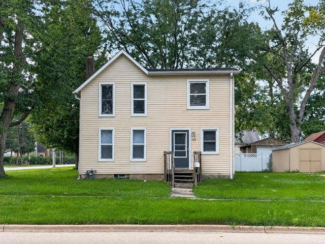 House for sale in Sycamore, Illinois