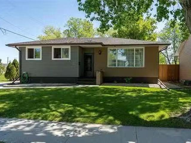 House for sale in East St. Paul, Manitoba