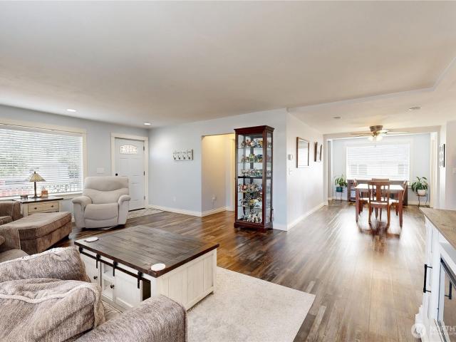 House for sale in College Place, Washington