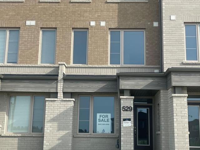 Townhouse for sale in Woburn, Ontario