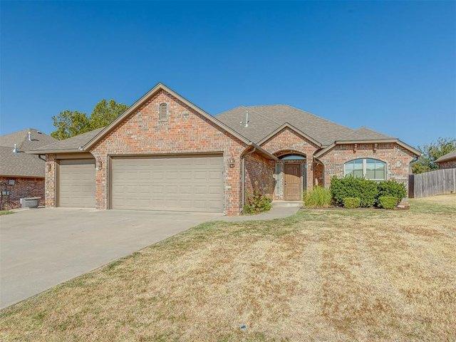 House for sale in Moore, Cleveland County