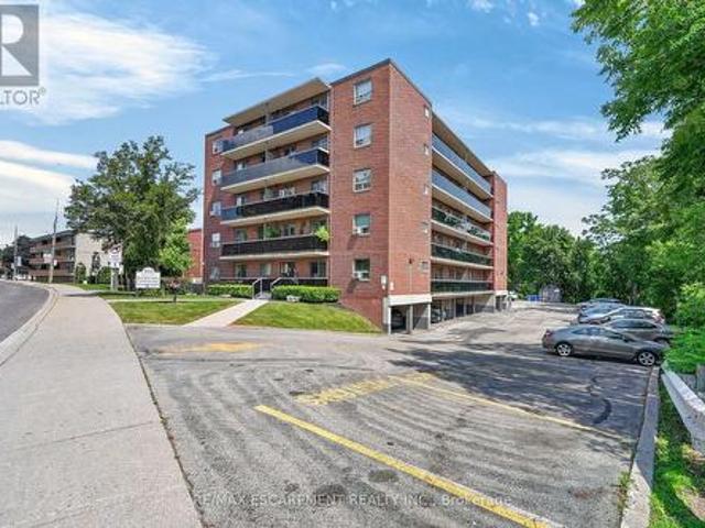 Condo for sale in Glenview East, Hamilton
