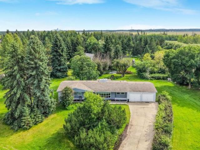 House for sale in Alberta