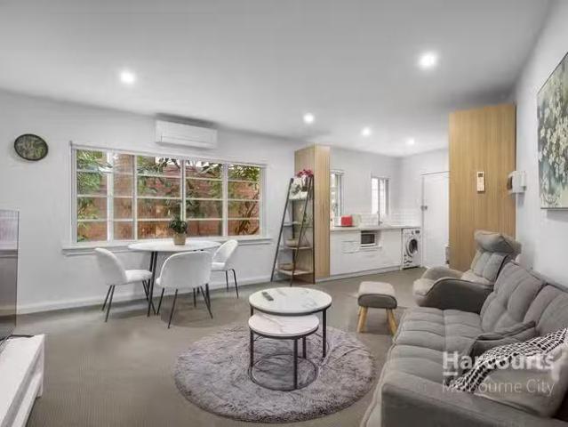 Apartment for rent in East Melbourne