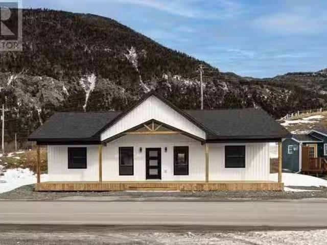 House for sale in Lark Harbour, Newfoundland And Labrador