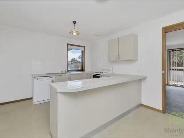 House for rent in Gilmore, Australian Capital Territory