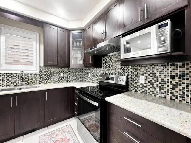 House for rent in Brampton, Golden Horseshoe