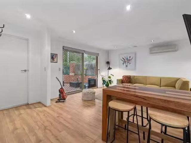 House for rent in Mount Hawthorn, Western Australia
