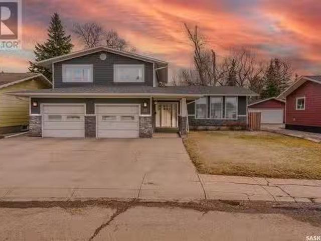House for sale in Moose Jaw, Saskatchewan