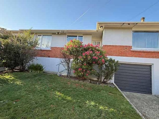 House for rent in Otakou