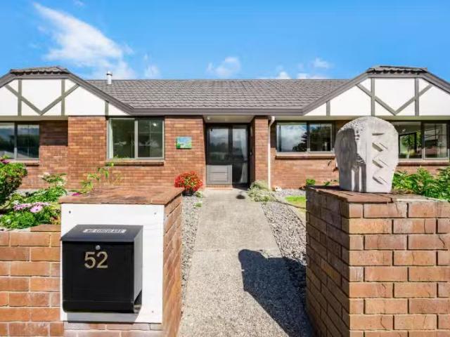House for sale in Waikanae Beach, Wellington