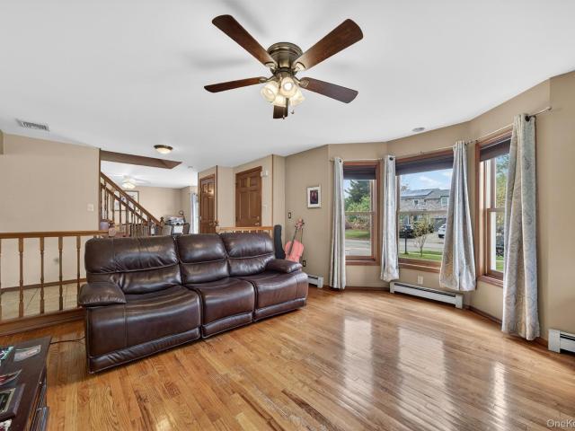 House for sale in Washingtonville, New York