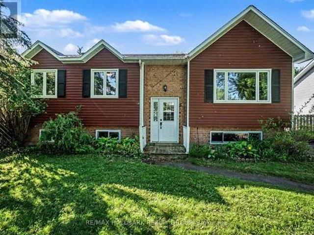 House for sale in Russell, Ontario