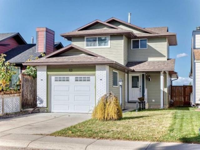 House for sale in Cedarbrae, Calgary