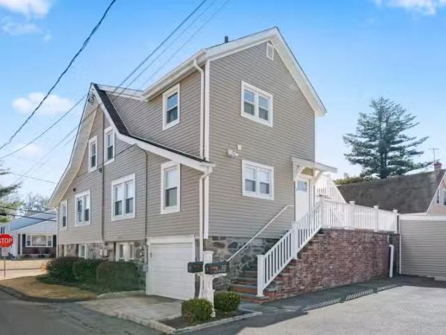 Apartment for rent in Darien