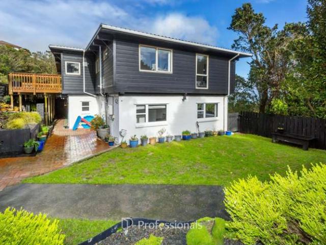 House for sale in Days Bay, Wellington