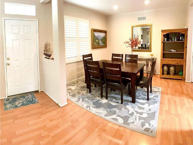 Condo for sale in Oak Creek, Irvine