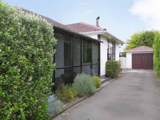 House for rent in Chaslands, Canterbury
