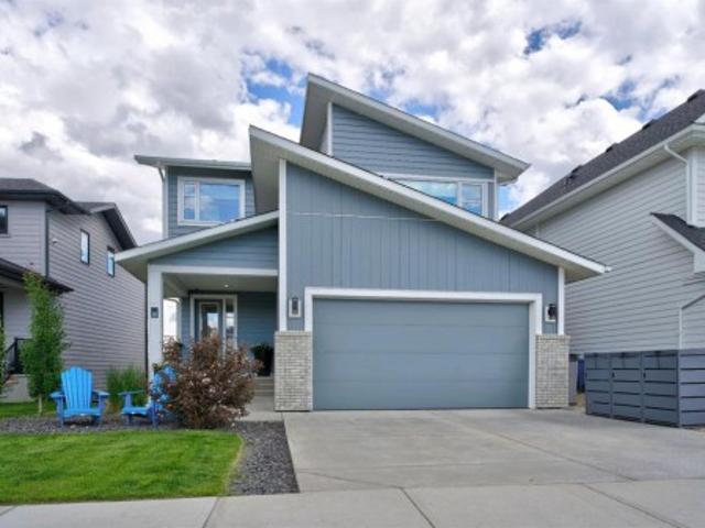 House for sale in Alberta