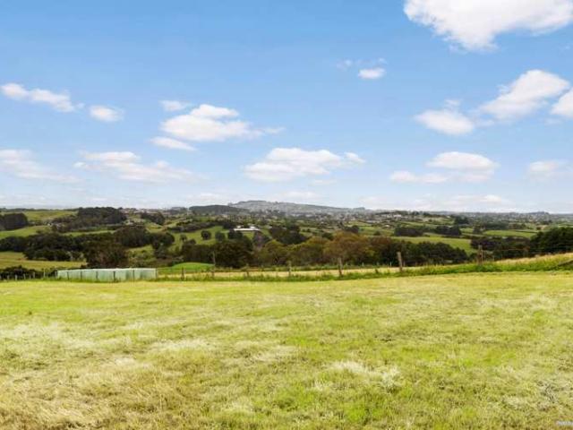 Property for sale in Awhitu