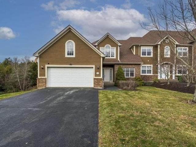 Townhouse for sale in Hammond's Plains, Nova Scotia