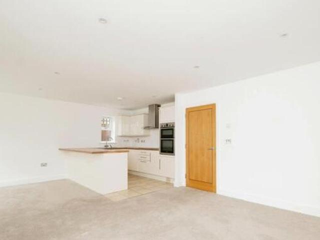 House for sale in Addlestone, Runnymede