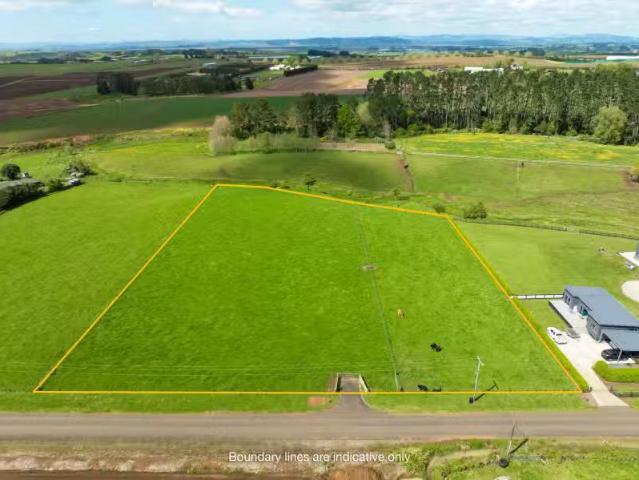 House for sale in Awhitu
