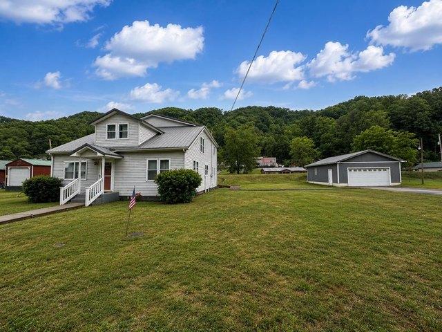House for sale in Huddy, Kentucky