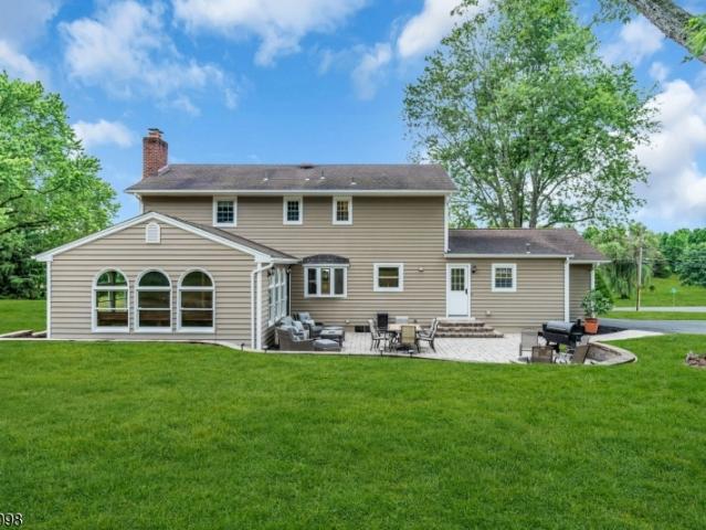 House for sale in Neshanic Station, New Jersey
