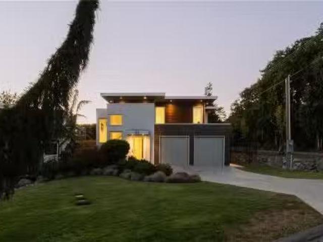 House for sale in Oak Bay, British Columbia
