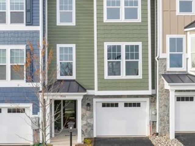 Townhouse for sale in Virginia