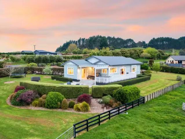 House for rent in Awhitu