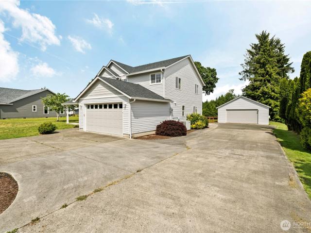 House for sale in Cathlamet, Washington