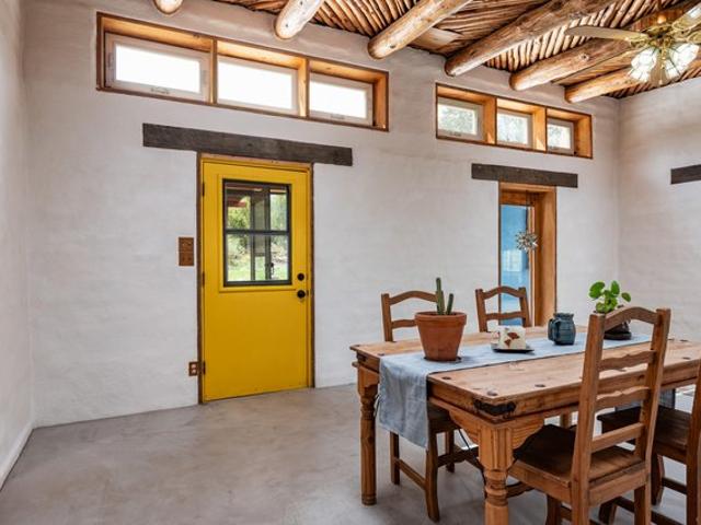 House for sale in Edgewood, Santa Fe County