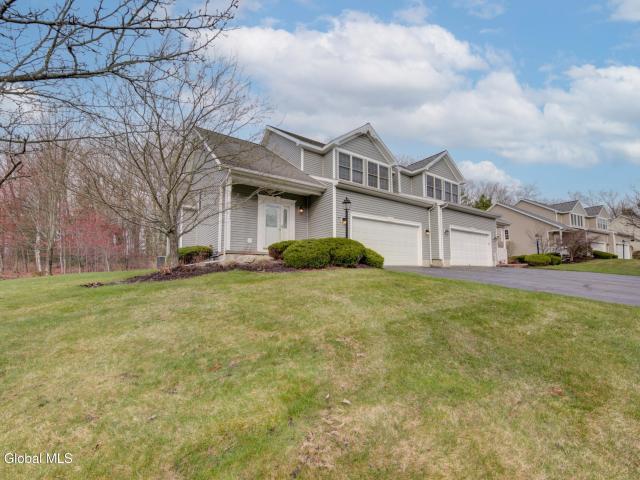 Townhouse for sale in Schenectady